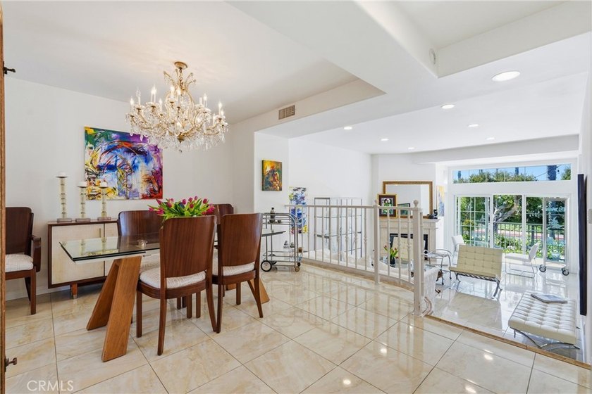 Coveted SeaCliff on the Greens Executive townhome. Light-filled - photo 18