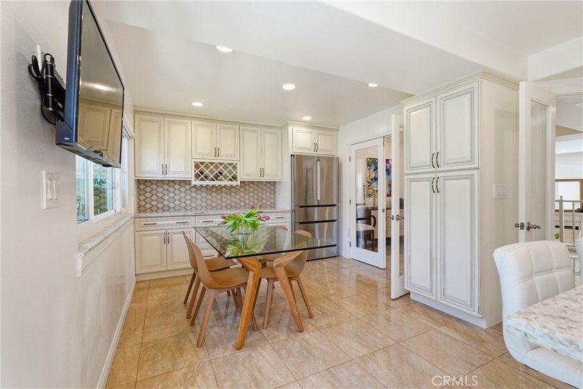 Coveted SeaCliff on the Greens Executive townhome. Light-filled - photo 22