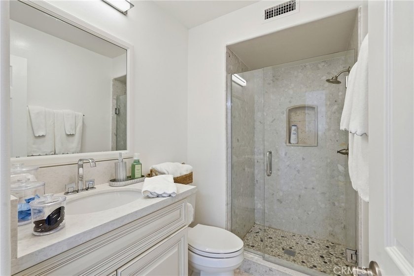 Coveted SeaCliff on the Greens Executive townhome. Light-filled - photo 41