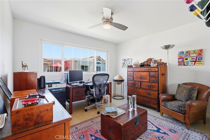 Coveted SeaCliff on the Greens Executive townhome. Light-filled - photo 42