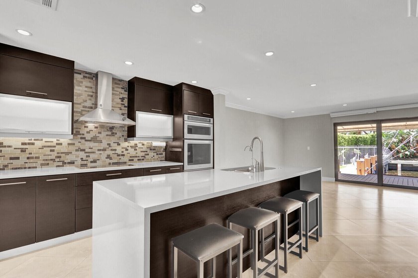 Experience the ultimate South Florida boating lifestyle in this - photo 12