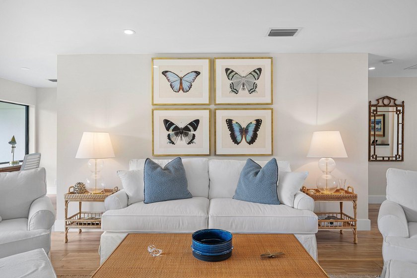 Beautifully updated 2-bedroom, 2-bath second-floor residence in - photo 10