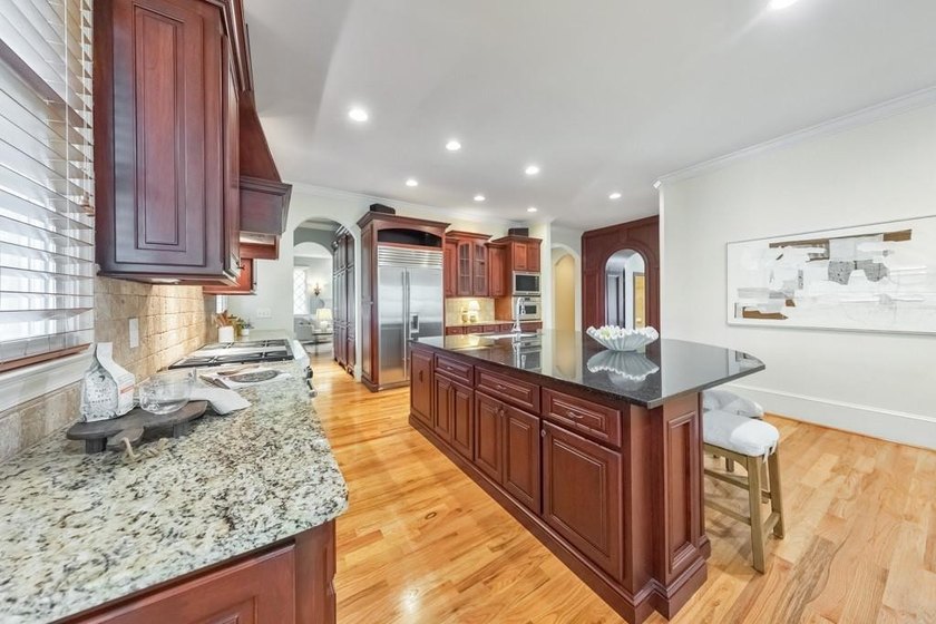 Luxury, convenience, and exceptional design come together in - photo 18