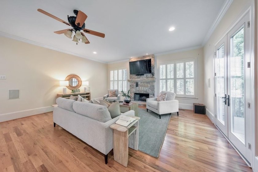 Luxury, convenience, and exceptional design come together in - photo 23