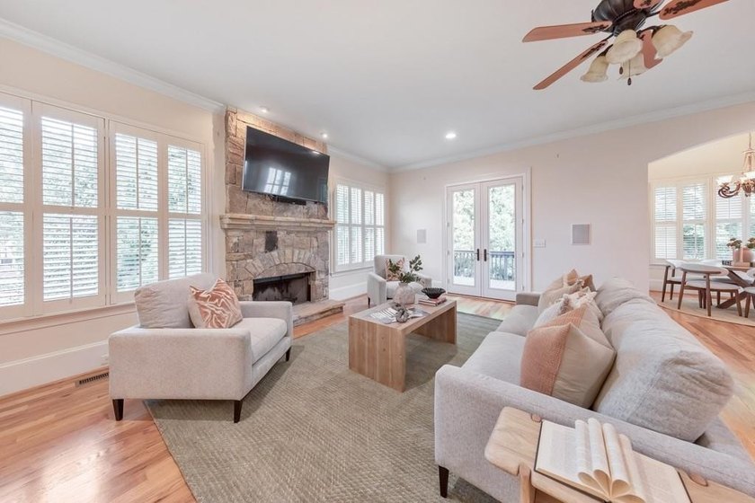 Luxury, convenience, and exceptional design come together in - photo 24