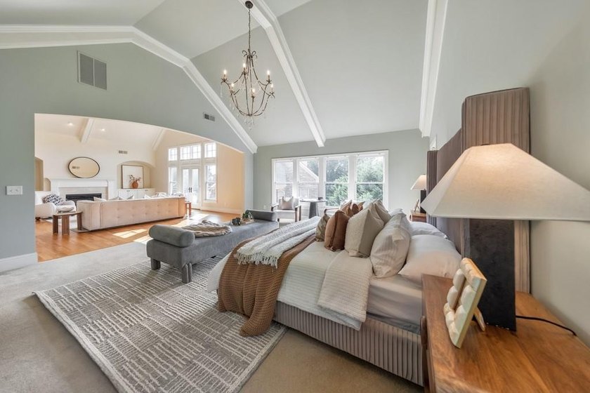 Luxury, convenience, and exceptional design come together in - photo 37