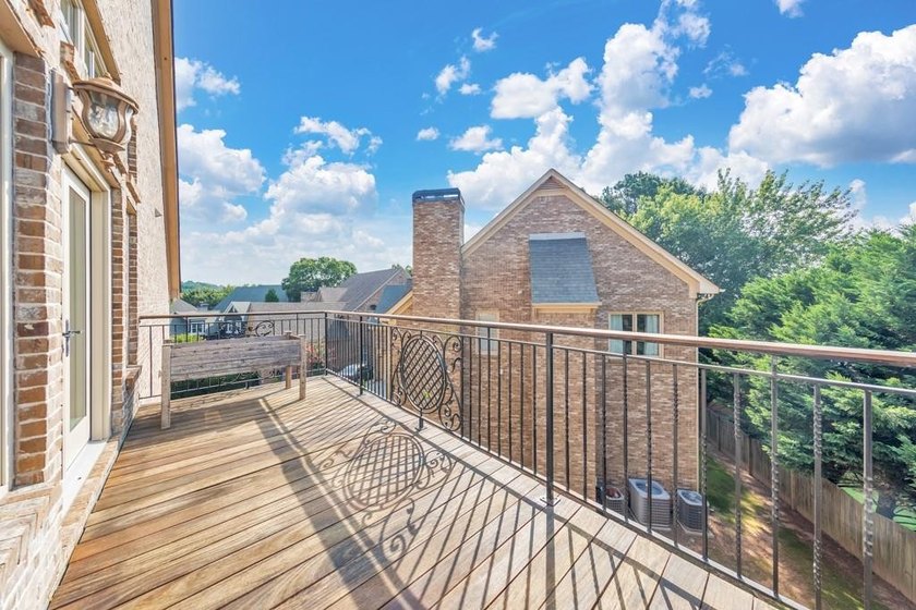 Luxury, convenience, and exceptional design come together in - photo 38