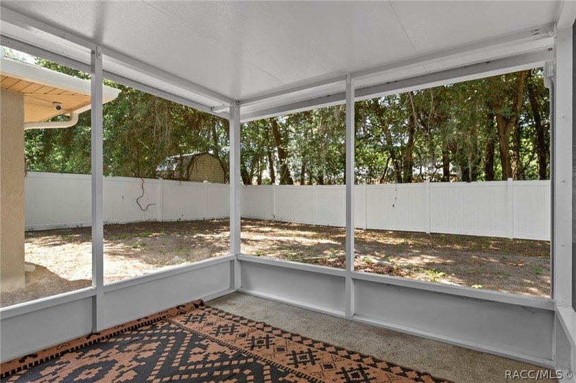 One or more photo(s) has been virtually staged. Welcome home to - photo 33