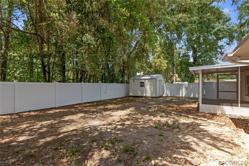 One or more photo(s) has been virtually staged. Welcome home to - photo 38