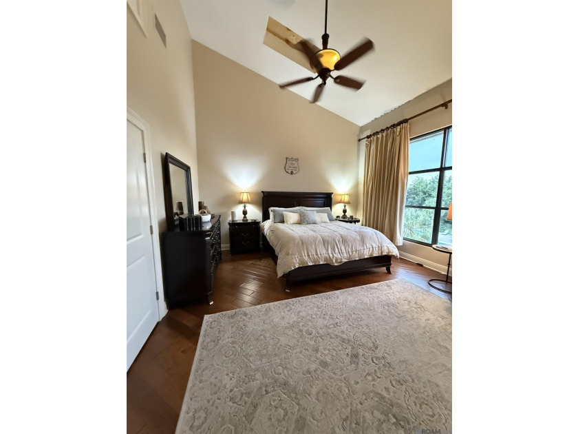 Beautiful waterfront living. This 2-bedroom, 1 full bath + half - photo 12