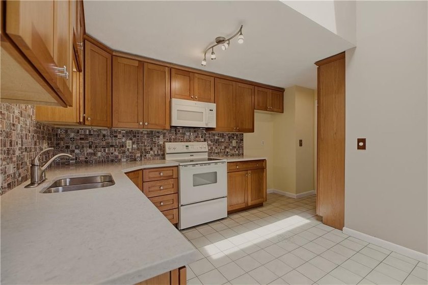 New to the Market and Ready For Occupancy! In the Heart of - photo 17