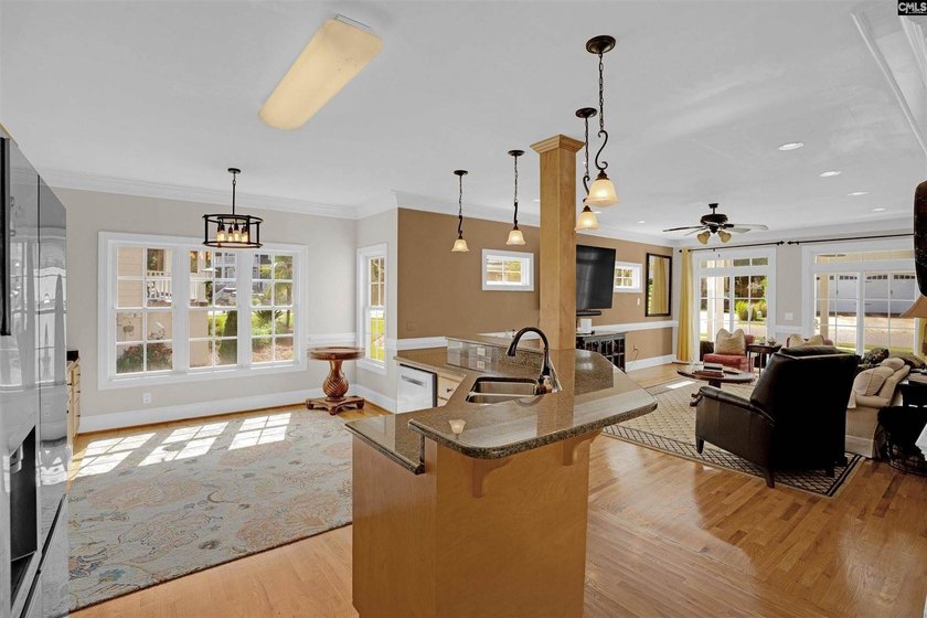 Welcome to your Charleston-style NextHome in the lake community - photo 19