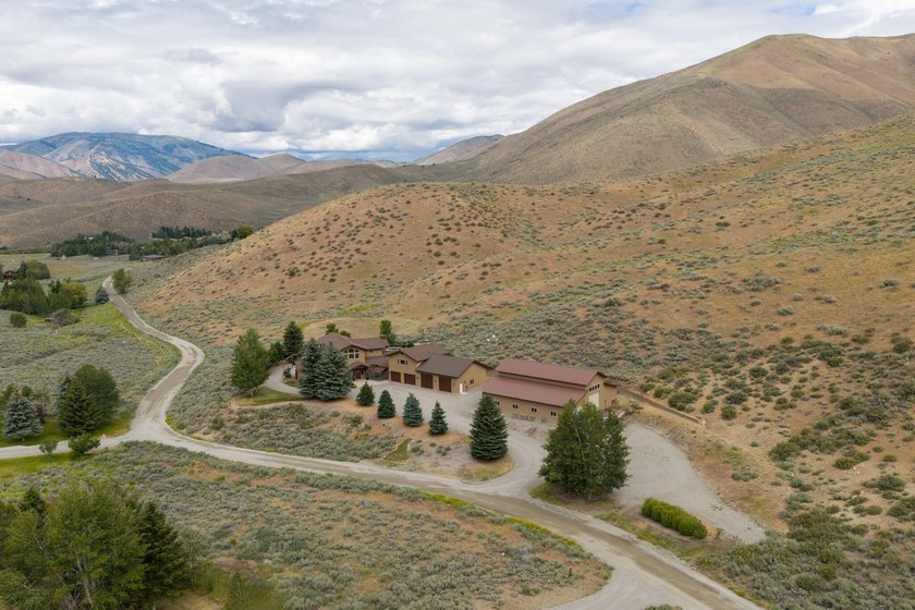 Nestled in the highly sought-after Indian Creek area, this - photo 44