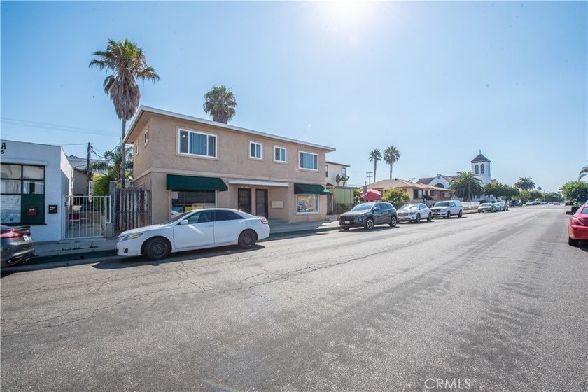 Prime Mixed-Use Investment Opportunity in Oceanside - Coastal - photo 2