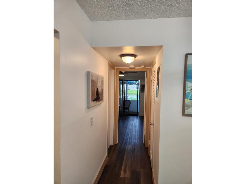 Welcome to this beautiful one-bedroom, one-bathroom condominium - photo 8