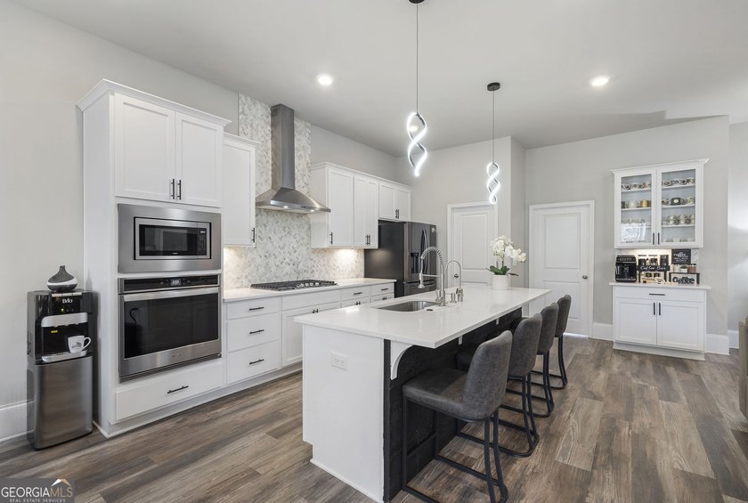 MINUTES AWAY FROM LAKE LANIER. Welcome to 1880 Grand Lanier - photo 16