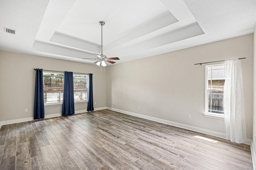 Before you reach the front door at 335 Grove Park Drive, the - photo 46