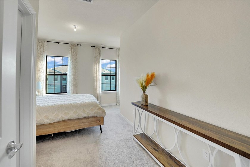 Experience luxury living in the gated community of Oak Tree! - photo 28