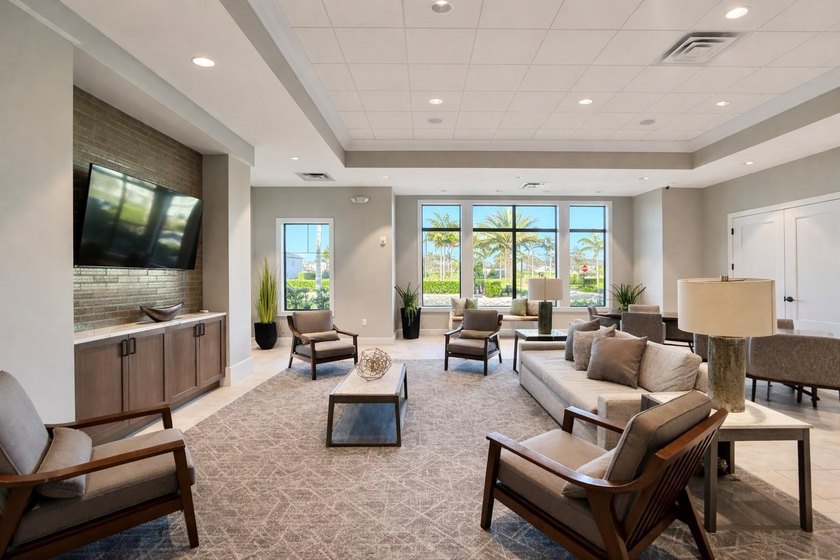 Experience luxury living in the gated community of Oak Tree! - photo 45