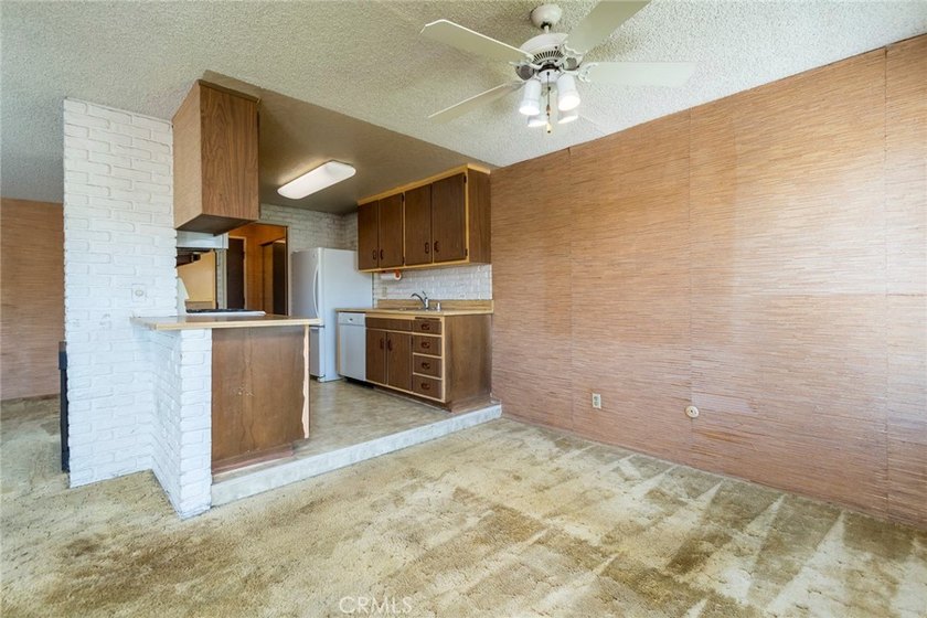 Headline: Rare Top-Floor Opportunity at Patio de Oro - First - photo 9