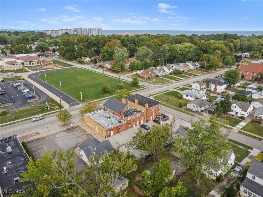 Introducing 483-493 E 260th back to market! A mixed-use - photo 14
