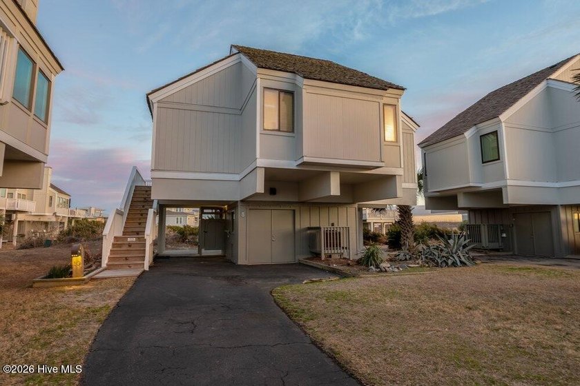 Discover newly renovated coastal elegance at 305 S Bald Head - photo 38
