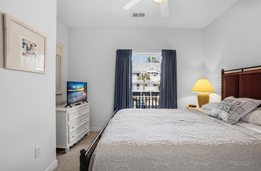 Located in Arbor Trace within the highly sought-after Barefoot - photo 29