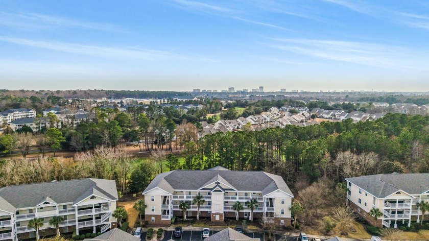 Located in Arbor Trace within the highly sought-after Barefoot - photo 39