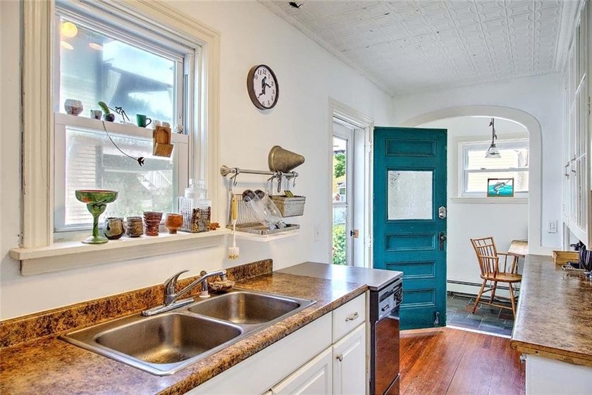 Located in the heart of Warren's vibrant arts and waterfront - photo 21