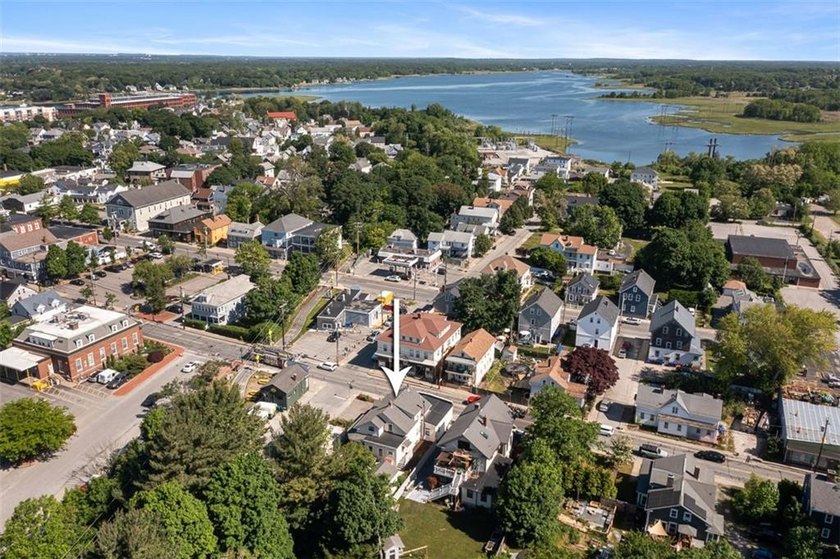 Located in the heart of Warren's vibrant arts and waterfront - photo 39