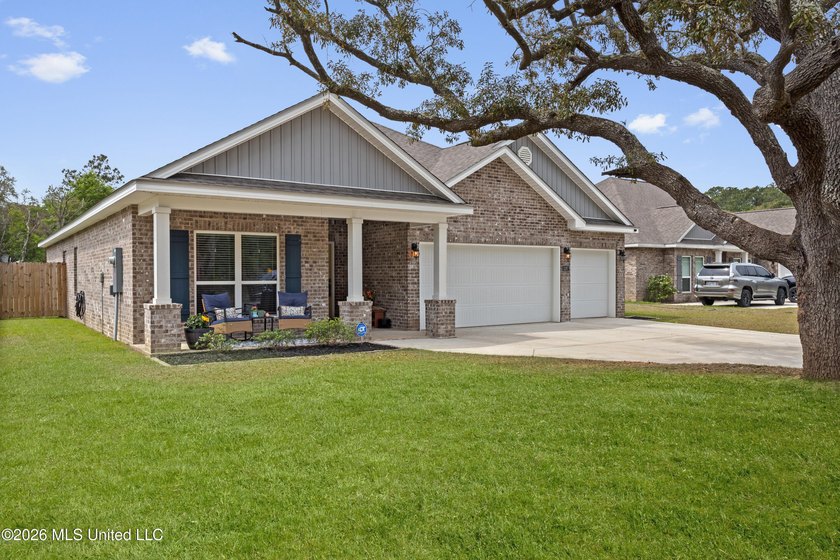 Stunning like-new home in Southern Belle Estates! If you're - photo 3