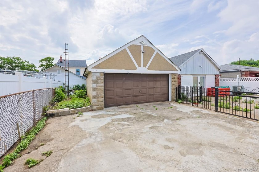 Welcome to this beautifully renovated detached 2-family home in - photo 20