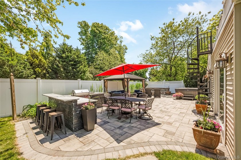 Welcome to this beautifully updated expanded Cape nestled in the - photo 29