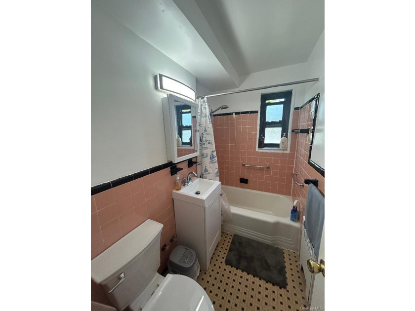 Clearview Gardens Coop One Bedroom (Lower Level Unit ,610 Square - photo 12