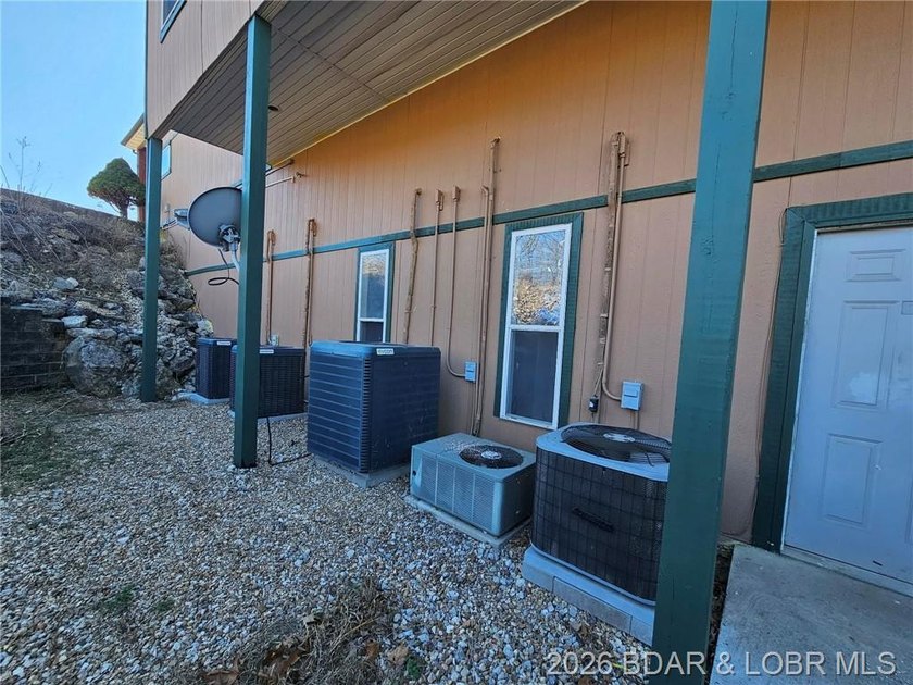 MOTIVATED SELLER/OWNER FINANCING with 30% down and 6% interest! - photo 35