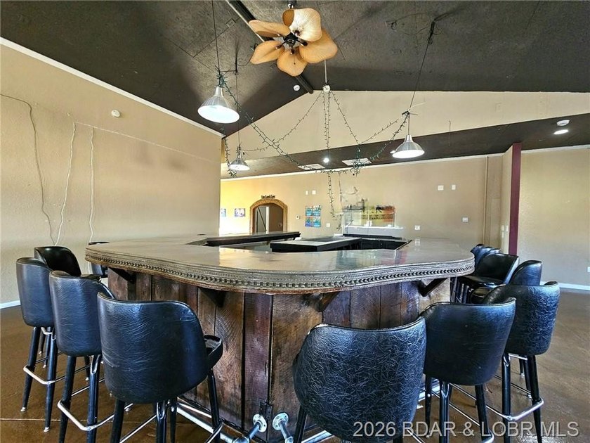 MOTIVATED SELLER/OWNER FINANCING with 30% down and 6% interest! - photo 43