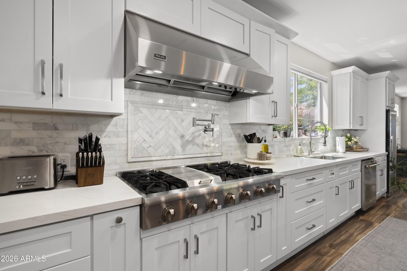 Experience quiet luxury and unparalleled space in this custom - photo 12