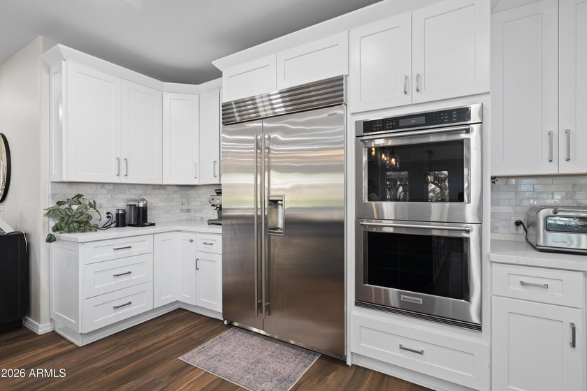 Experience quiet luxury and unparalleled space in this custom - photo 14