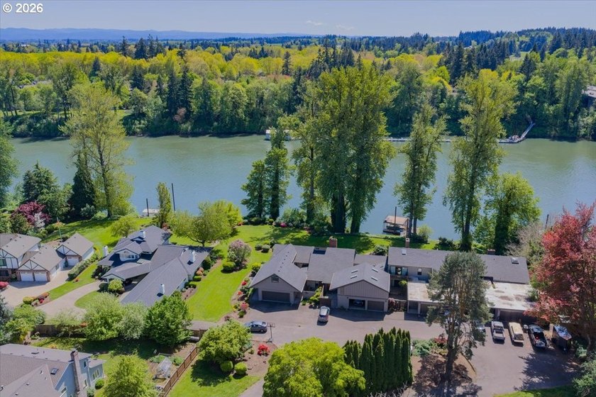 Willamette Riverfront Atomic Ranch townhome, meticulously - photo 4