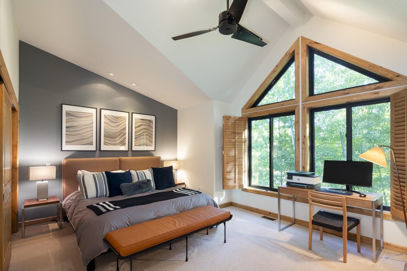 Mountain Modern at its finest! Just 300 yards from River Run and - photo 16