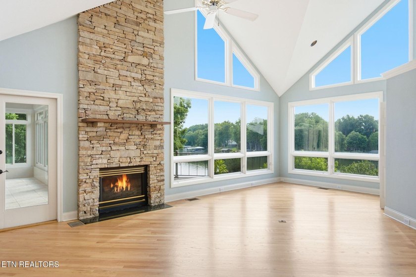 Rarely does an opportunity arise to own a custom Waterfront - photo 8