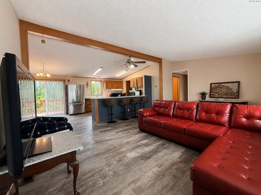 MLS# 294677 A Place That Feels Like Home From the Moment You - photo 13