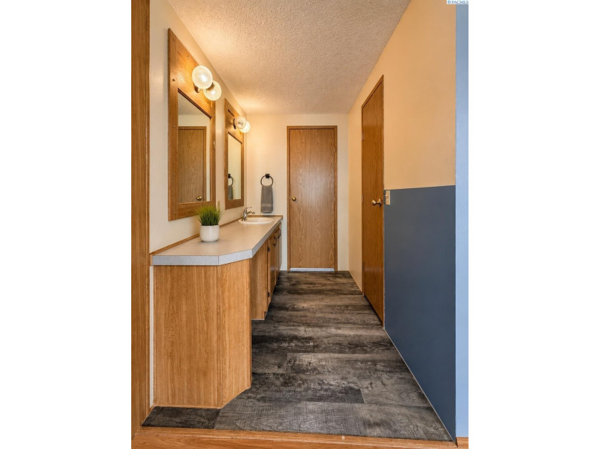 MLS# 294677 A Place That Feels Like Home From the Moment You - photo 31