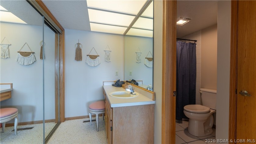 Cove location with sweeping main channel views makes this - photo 22