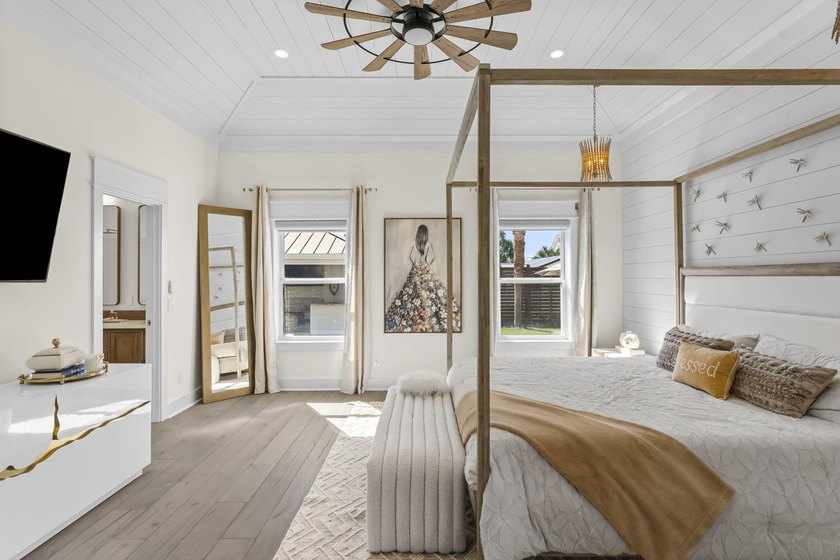 Coastal elegance just steps from the Gulf! 407 Petrel Ave blends - photo 22