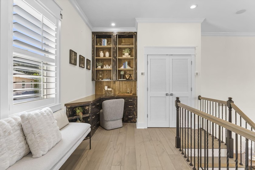Coastal elegance just steps from the Gulf! 407 Petrel Ave blends - photo 31