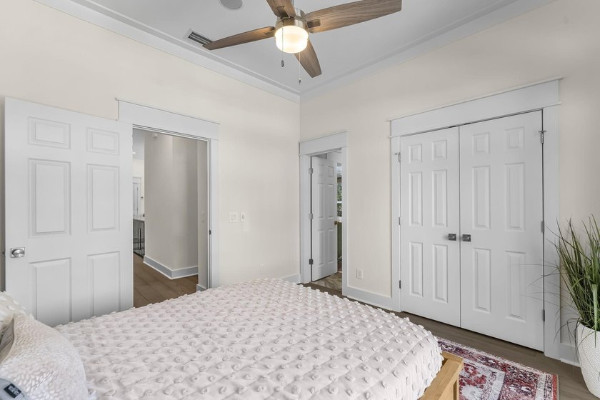 Coastal elegance just steps from the Gulf! 407 Petrel Ave blends - photo 33