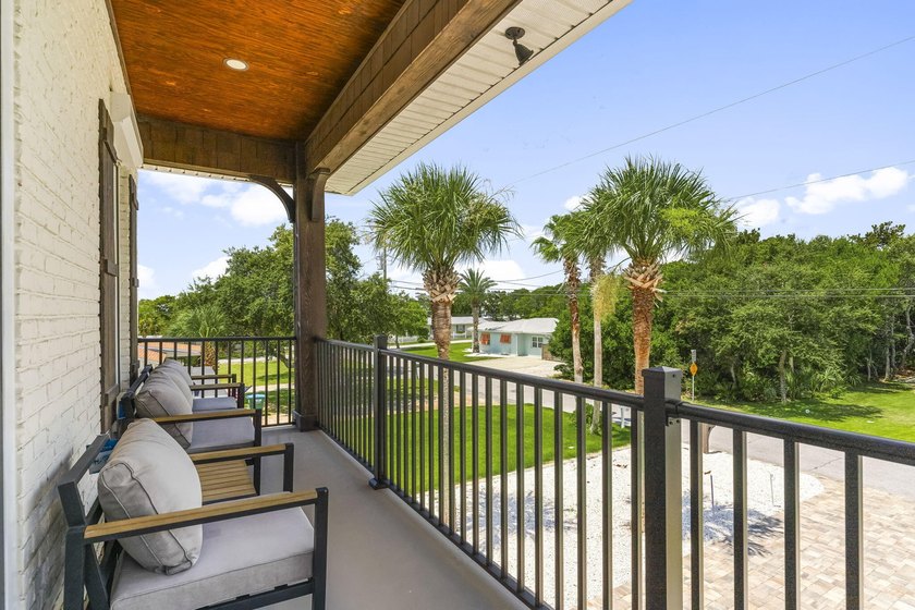 Coastal elegance just steps from the Gulf! 407 Petrel Ave blends - photo 45