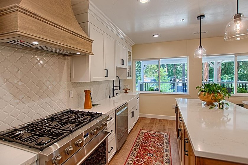 This is a dream home... newly constructed 2,626 sf., 4 bedroom - photo 9