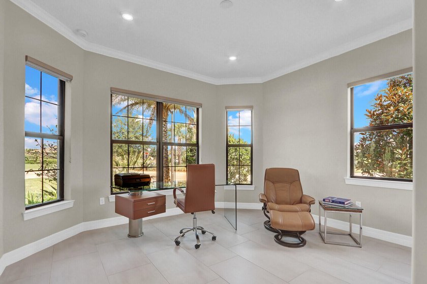 Stunning 4 bedroom/ 3.5 bath on .42 acres in the gated community - photo 5